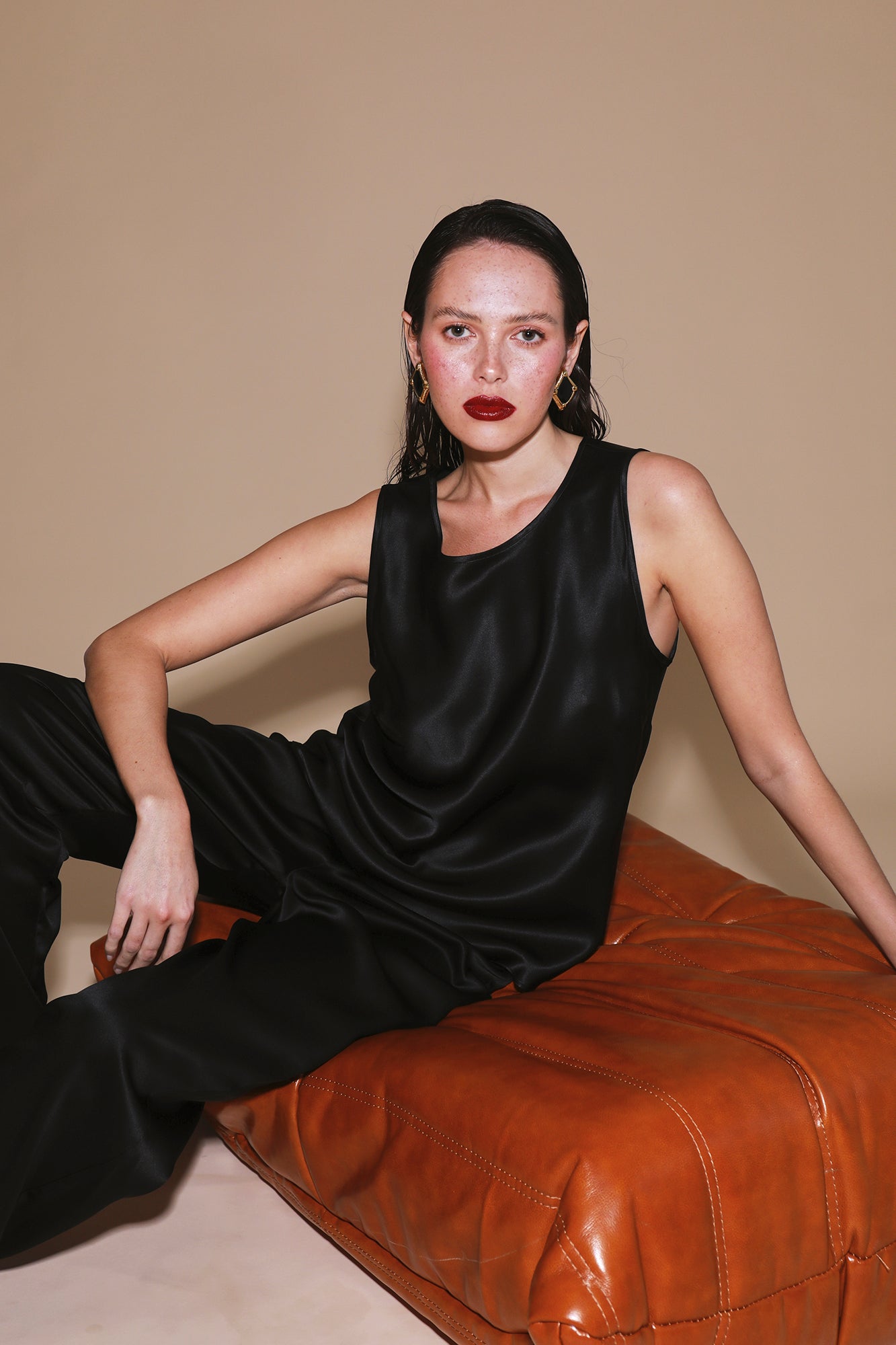 The Pure Silk Singlet By GINIA In Black