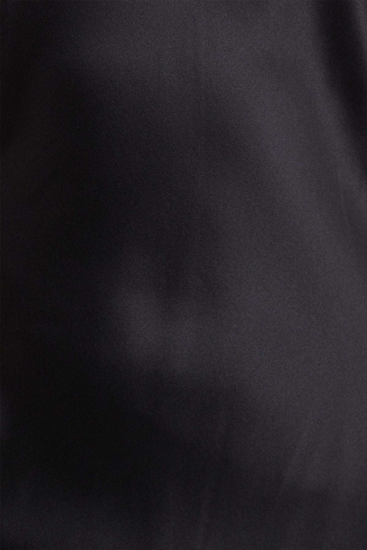 GINIA Silk Short in Black - 100% 19mm Silk Grade 6A