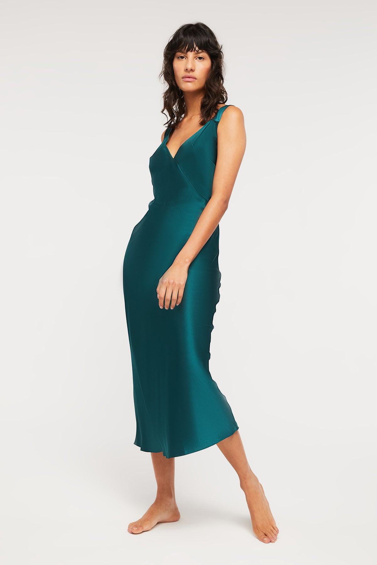 GINIA Day to Night Slip in Emerald 19 Momme Silk