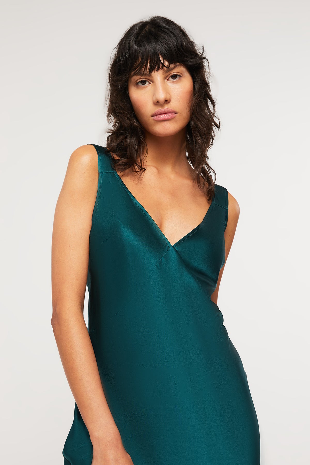 GINIA Day to Night Slip in Emerald 19 Momme Silk