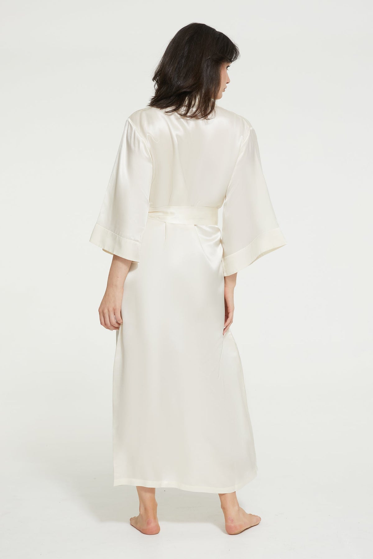 The Mrs Long Robe By GINIA In Creme