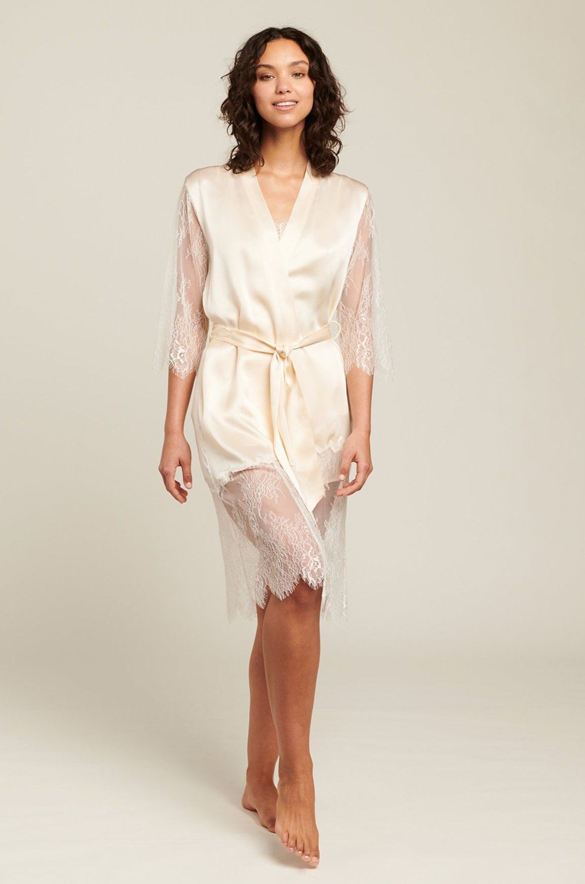 GINIA Magnolia Silk Robe With Lace - Pearled Ivory