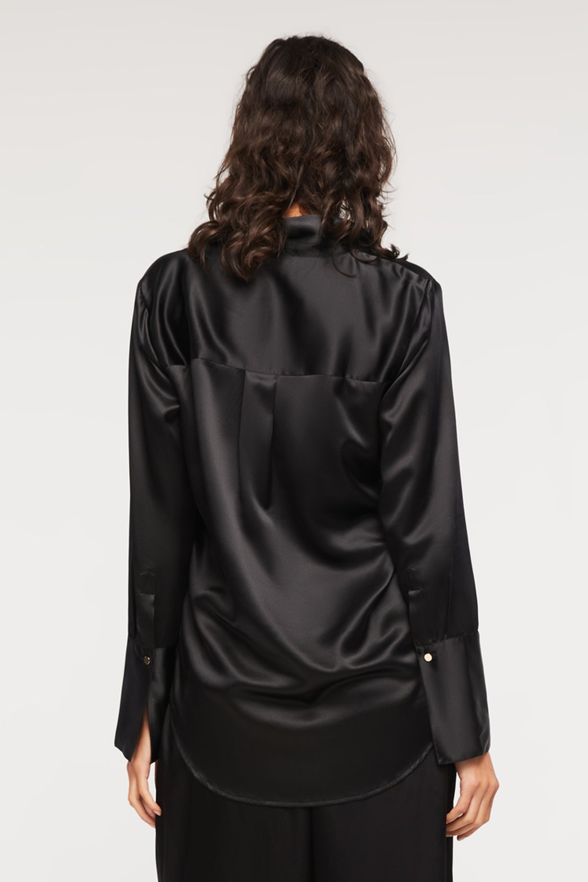 GINIA Isla Shirt in Black - 100% Silk